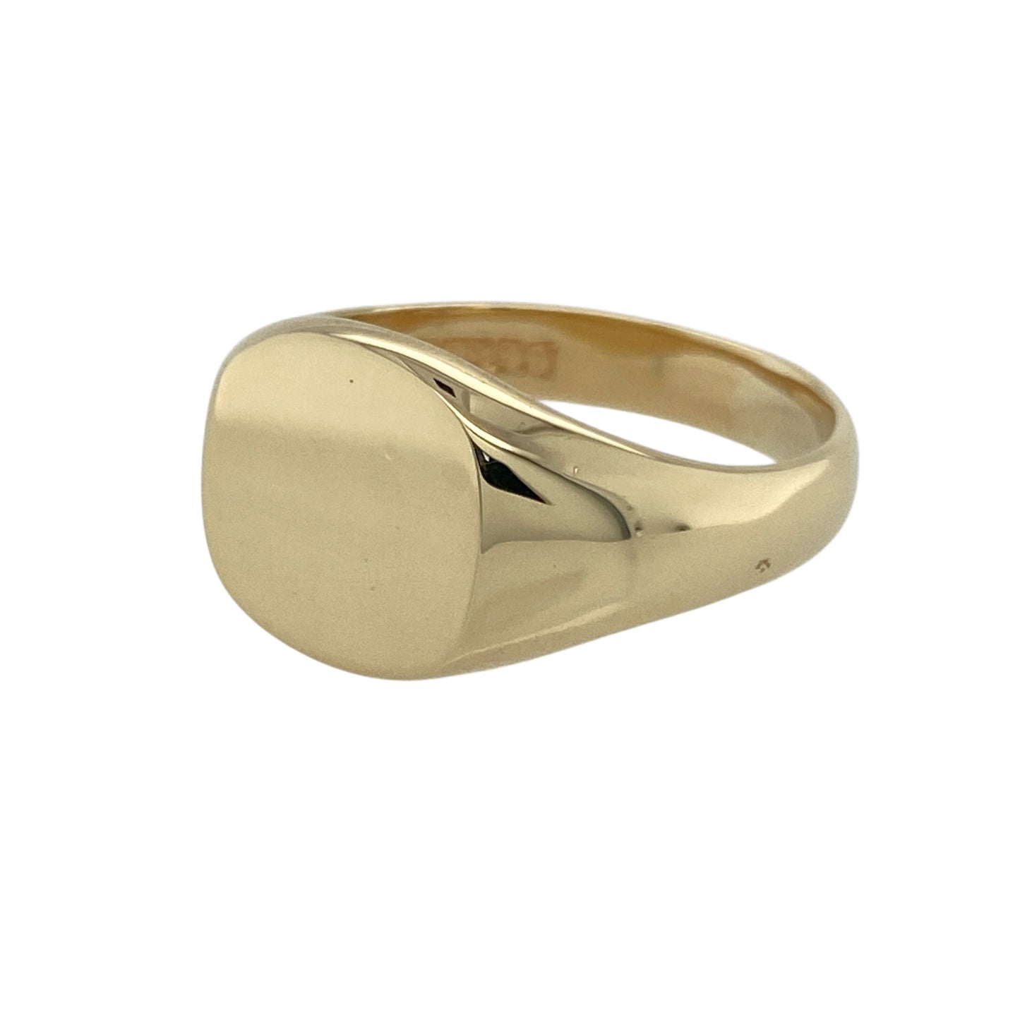 Add timeless simplicity and bold elegance to your collection with this pre-owned 9ct yellow gold plain signet ring, offering a classic design with a substantial feel—perfect for everyday wear or personal engraving.

Design: The ring features a smooth, polished face measuring 12mm high, giving it a bold yet refined appearance with clean lines and a traditional silhouette.
Material: Made from 9-carat yellow gold, the rich tone and high-shine finish provide lasting appeal and versatility.