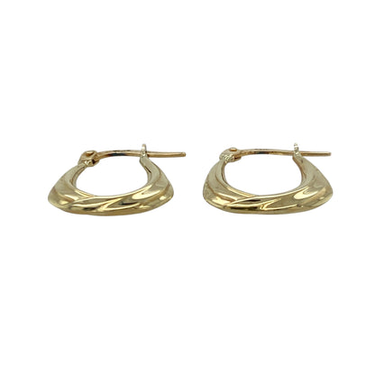 Add a playful touch of elegance to your style with these pre-owned 9ct yellow gold small handbag creole earrings, combining unique design with classic shine—perfect for everyday wear or gifting.

Design: Each earring features a charming handbag-shaped creole design, offering a fun twist on the traditional hoop style with smooth, polished detailing.
Material: Made from 9-carat yellow gold, the high-shine finish enhances the warm golden hue and adds a refined glow.