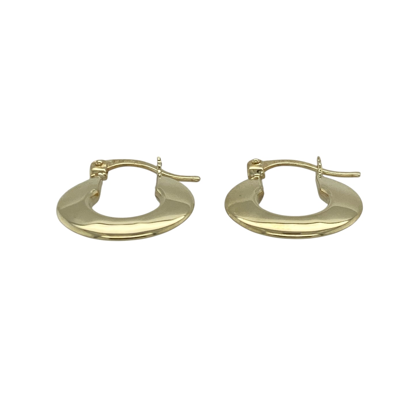 Bring classic shine and effortless style to your collection with these pre-owned 9ct yellow gold flat creole hoop earrings—an easy-to-wear pair offering timeless elegance and everyday versatility.

Design: These lightweight hoops feature a sleek flat profile, creating a refined, polished look that suits both casual and dressy occasions.
Material: Made from 9-carat yellow gold, the earrings display a warm, radiant tone with a smooth finish.