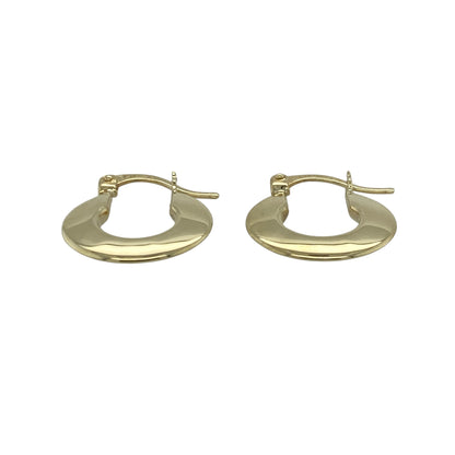 Bring classic shine and effortless style to your collection with these pre-owned 9ct yellow gold flat creole hoop earrings—an easy-to-wear pair offering timeless elegance and everyday versatility.

Design: These lightweight hoops feature a sleek flat profile, creating a refined, polished look that suits both casual and dressy occasions.
Material: Made from 9-carat yellow gold, the earrings display a warm, radiant tone with a smooth finish.
