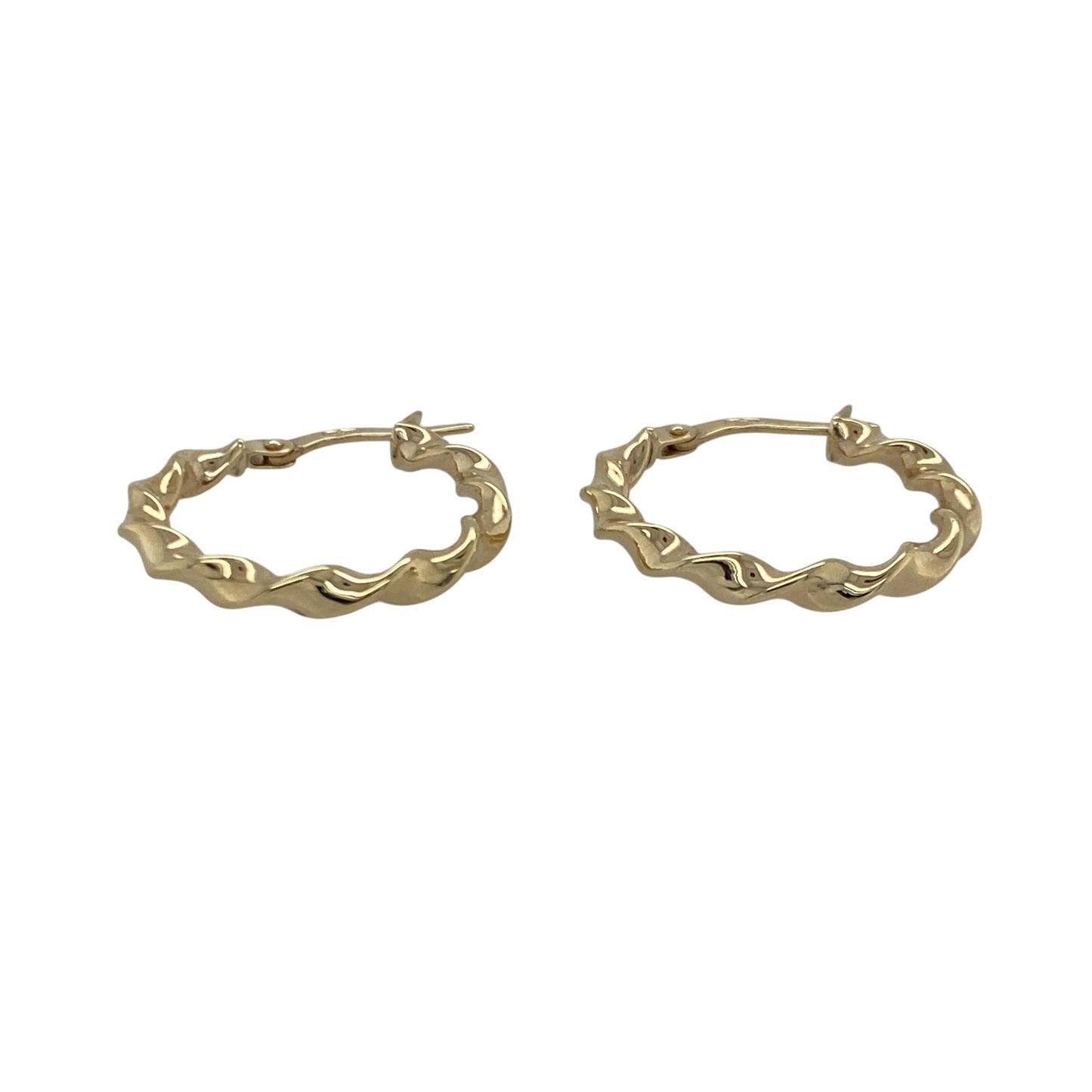 Bring elegant movement and warm golden shine to your collection with these pre-owned 9ct yellow gold ribbon-twisted creole earrings—an attractive pair offering timeless charm and refined style.

Design: These hoop creole earrings feature a delicate ribbon-twist pattern, creating a flowing, light-catching look with subtle texture.
Material: Made from 9-carat yellow gold, the polished finish enhances their radiant tone and highlights the graceful twist design.