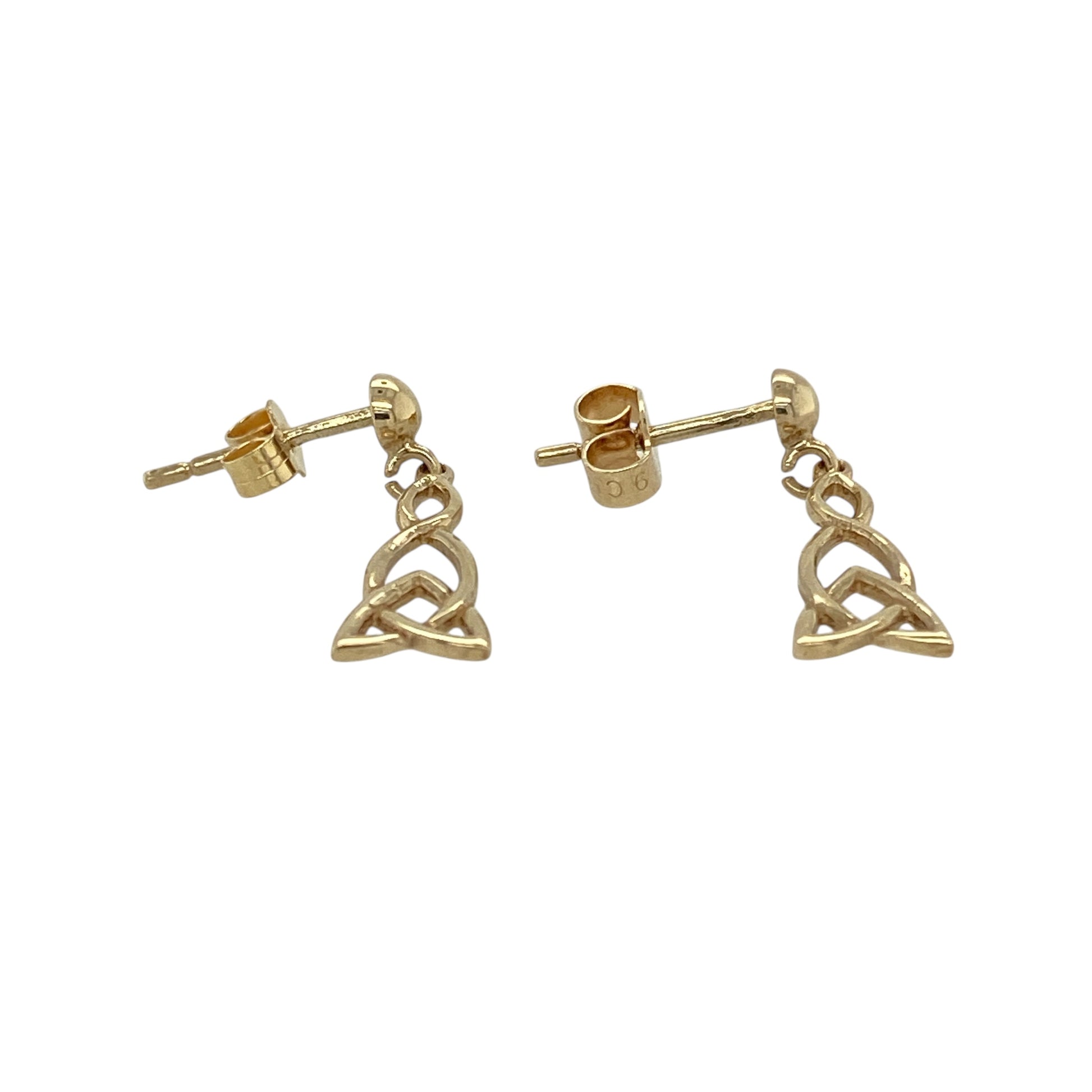 Bring traditional charm and elegant movement to your accessory collection with these pre-owned 9ct yellow gold Celtic knot drop earrings — a graceful pair with timeless symbolism.

Design: Each earring measures approximately 2cm in length and features an intricate Celtic knot motif, offering flowing interlaced detail with classic meaning and style.
Material: Made from 9ct yellow gold, the polished finish enhances the warm tone of the metal and highlights the elegant knotwork.