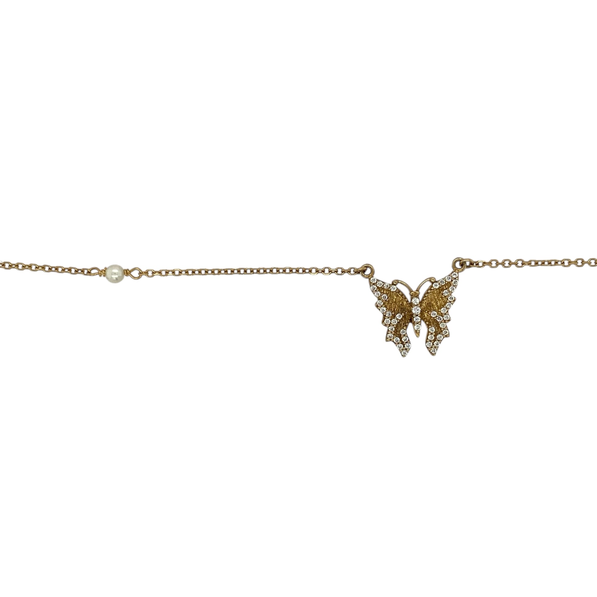 Bring delicate charm and feminine sparkle to your jewellery collection with this pre-owned 9ct yellow gold pearl and cubic zirconia butterfly necklace — a sweet and graceful piece with timeless appeal.

Design: The butterfly measures approximately 13mm by 14mm and features a combination of lustrous pearls and sparkling cubic zirconia, creating a bright and elegant motif full of gentle movement and detail.