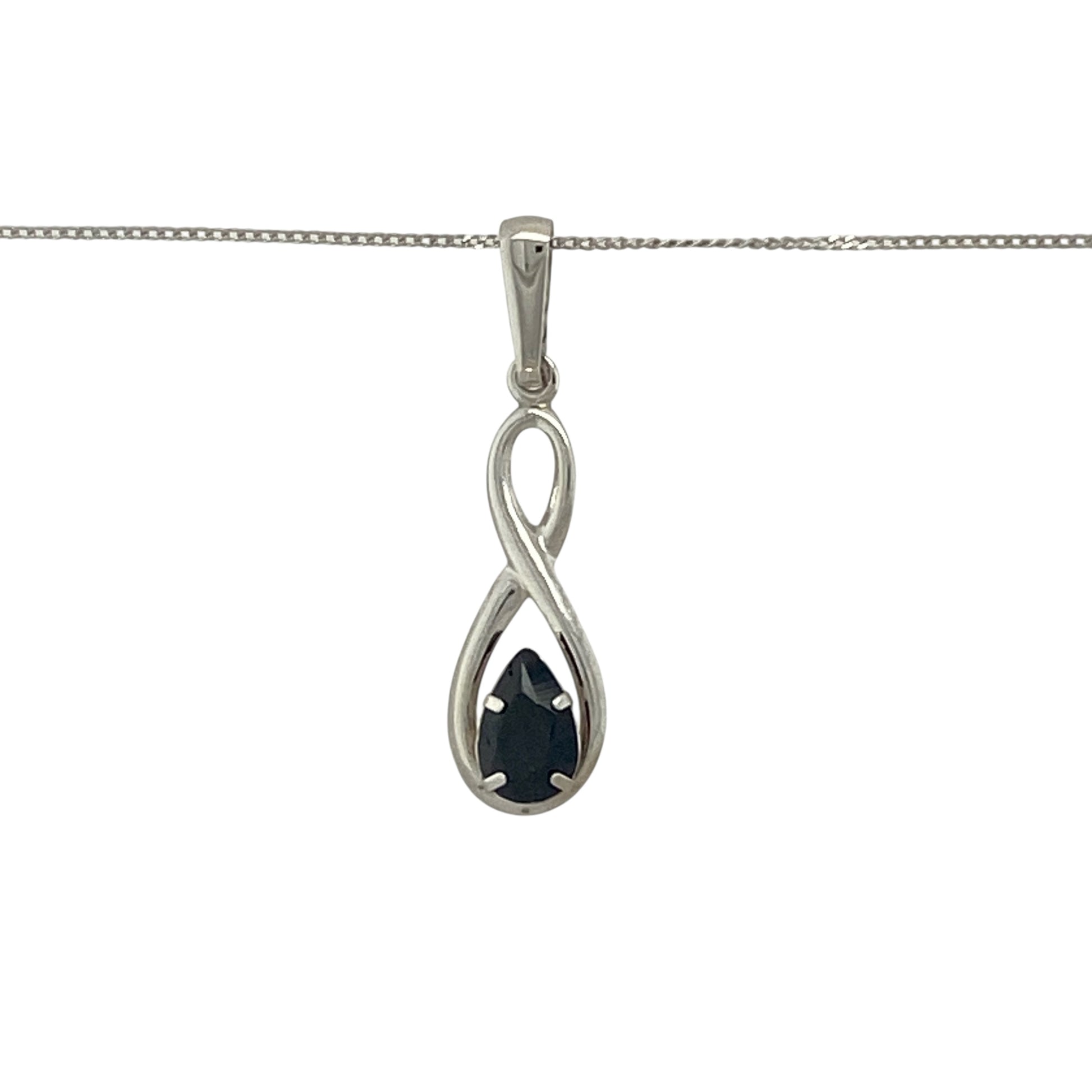 Pre-owned 9ct White Gold &amp; Black Stone Teardrop Pendant on an 16" fine curb chain Necklace with the weight 0.80 grams. The pendant is 2.4cm long including the bail

Bring vintage charm and colourful elegance to your collection with this pre-owned 9ct yellow gold opalique and garnet set brooch—an eye-catching piece that blends soft iridescence with rich, warm tones.