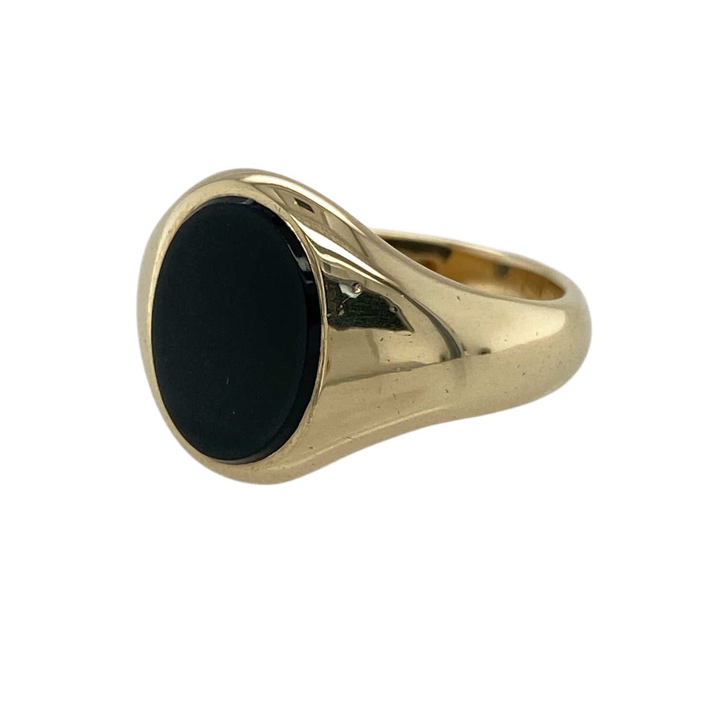 Bring bold sophistication and timeless style to your collection with this pre-owned 9ct yellow gold onyx oval signet ring—an elegant piece with strong presence and classic character.

Design: This striking signet ring features a 12mm by 10mm oval onyx stone, offering deep black colour and a sleek, polished focal point. The smooth, traditional signet profile enhances the stone’s bold appearance, creating a confident and refined look.