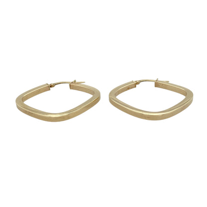 Bring clean lines and timeless style to your jewellery collection with these pre-owned 9ct yellow gold plain square creole earrings, offering a modern twist on a classic hoop.

Design: The earrings feature a square creole shape with a smooth, plain finish, creating a sleek and contemporary silhouette.
Material: Made from 9-carat yellow gold, the warm polished tone gives the earrings a classic yet modern appeal.