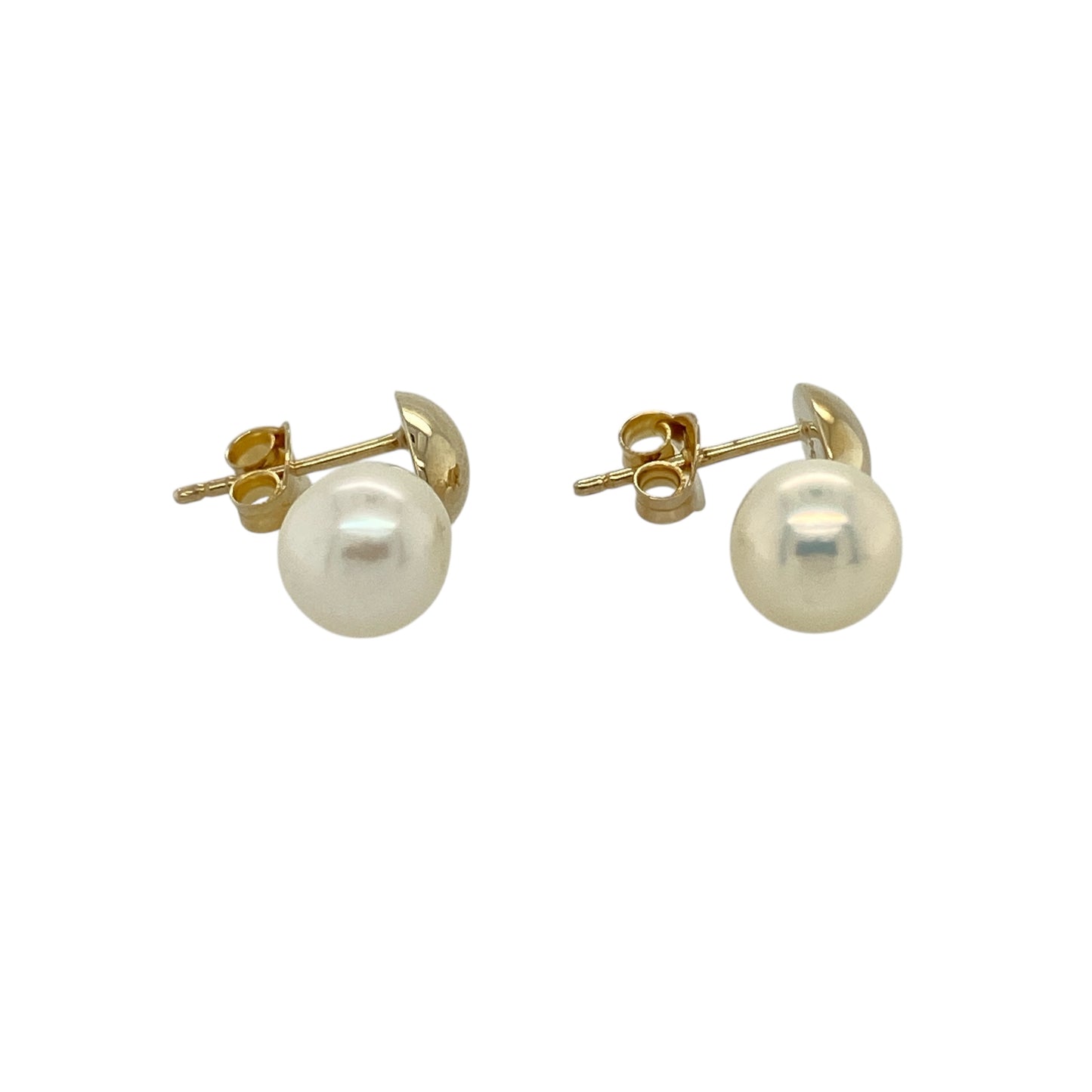 Bring graceful movement and classic elegance to your jewellery collection with these pre-owned 9ct yellow gold pearl set drop earrings, a timeless design with soft lustre and refined style.

Design: The earrings feature gently suspended pearls in a classic drop style, creating a fluid and elegant silhouette. Each pearl measures approximately 8mm by 7mm, offering a beautifully balanced and noticeable presence.