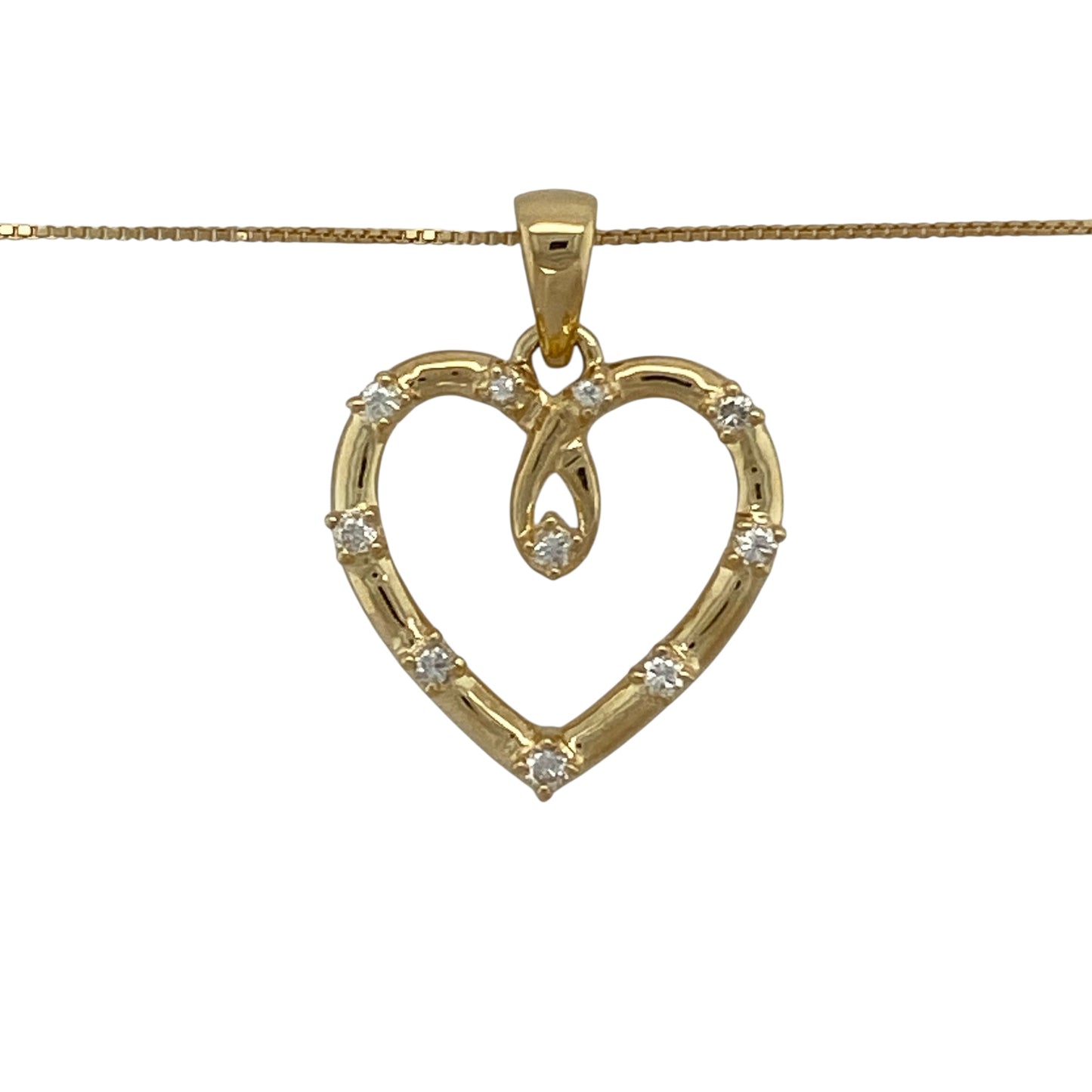 Bring timeless romance and elegant sparkle to your jewellery collection with this pre-owned 18ct yellow gold diamond set open heart pendant necklace, a graceful design with classic appeal.

Design: The pendant features an open heart motif accented with diamonds, creating a delicate yet eye-catching focal point. Measuring 2.4cm long including the bail, it offers a refined and romantic silhouette.