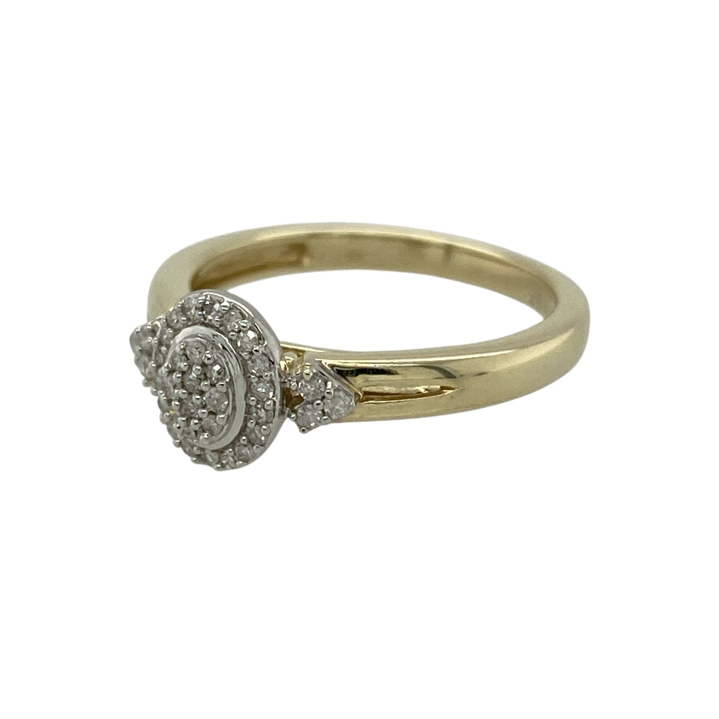 Bring refined sparkle and classic elegance to your jewellery collection with this pre-owned 9ct yellow gold diamond set oval halo cluster ring, a timeless design with graceful presence.

Design: This ring features an oval-shaped cluster of diamonds arranged in a halo style, creating a bright and eye-catching focal point with balanced symmetry.
Material: Made from 9-carat yellow gold, the warm polished finish enhances the brilliance of the diamonds and the ring’s enduring appeal.