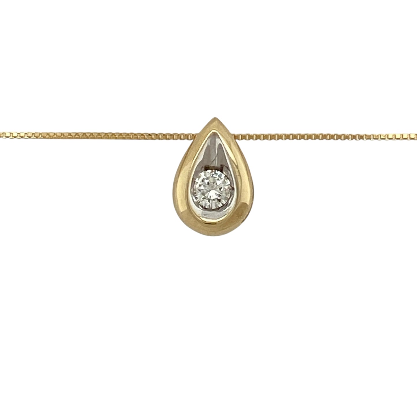 Bring refined sparkle and elegant contrast to your jewellery collection with this pre-owned 14ct yellow and white gold diamond set teardrop pendant necklace, a delicate piece with timeless appeal.

Design: The pendant features a classic teardrop shape in yellow and white gold, centred with a single diamond that adds a subtle yet eye-catching touch of brilliance.