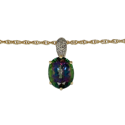Bring vibrant colour and elegant sparkle to your jewellery collection with this pre-owned 9ct yellow gold diamond and mystic topaz set pendant necklace.

Design: The pendant features an oval mystic topaz measuring approximately 11mm by 9mm, displaying captivating colour play, complemented by a diamond-set bail. The total pendant length is approximately 1.9cm including the bail, creating a refined and eye-catching focal point.