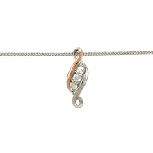 Load image into Gallery viewer, Celebrate life’s journey with this pre-owned 925 silver and 9ct rose gold Clogau Past, Present and Future pendant—a symbolic design enhanced with white topaz sparkle and timeless elegance.

Design: The pendant measures 1.8cm long and features three white topaz stones in a vertical arrangement, representing the past, present, and future. Delicate 9ct rose gold detailing adds warmth and meaning to the design.

