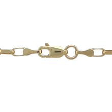 Load image into Gallery viewer, Add a touch of elegance to your jewellery collection with this pre-owned 9ct yellow gold 18&quot; faceted belcher chain.

Design: A classic belcher chain featuring faceted links that catch the light beautifully, adding subtle sparkle to any look.
Material: Made from 9-carat yellow gold, offering a warm and polished finish that enhances its timeless appeal.
Size &amp; Weight: Measuring 18&quot; in length with a 3mm link width and a total weight of 6.30 grams, this chain provides a substantial yet comfortable fit.


