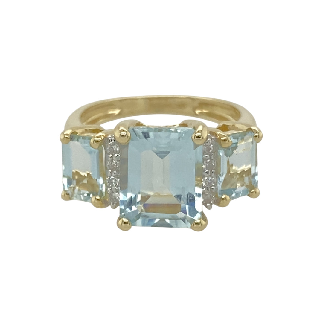 9ct Gold Diamond & Aquamarine Set Ring