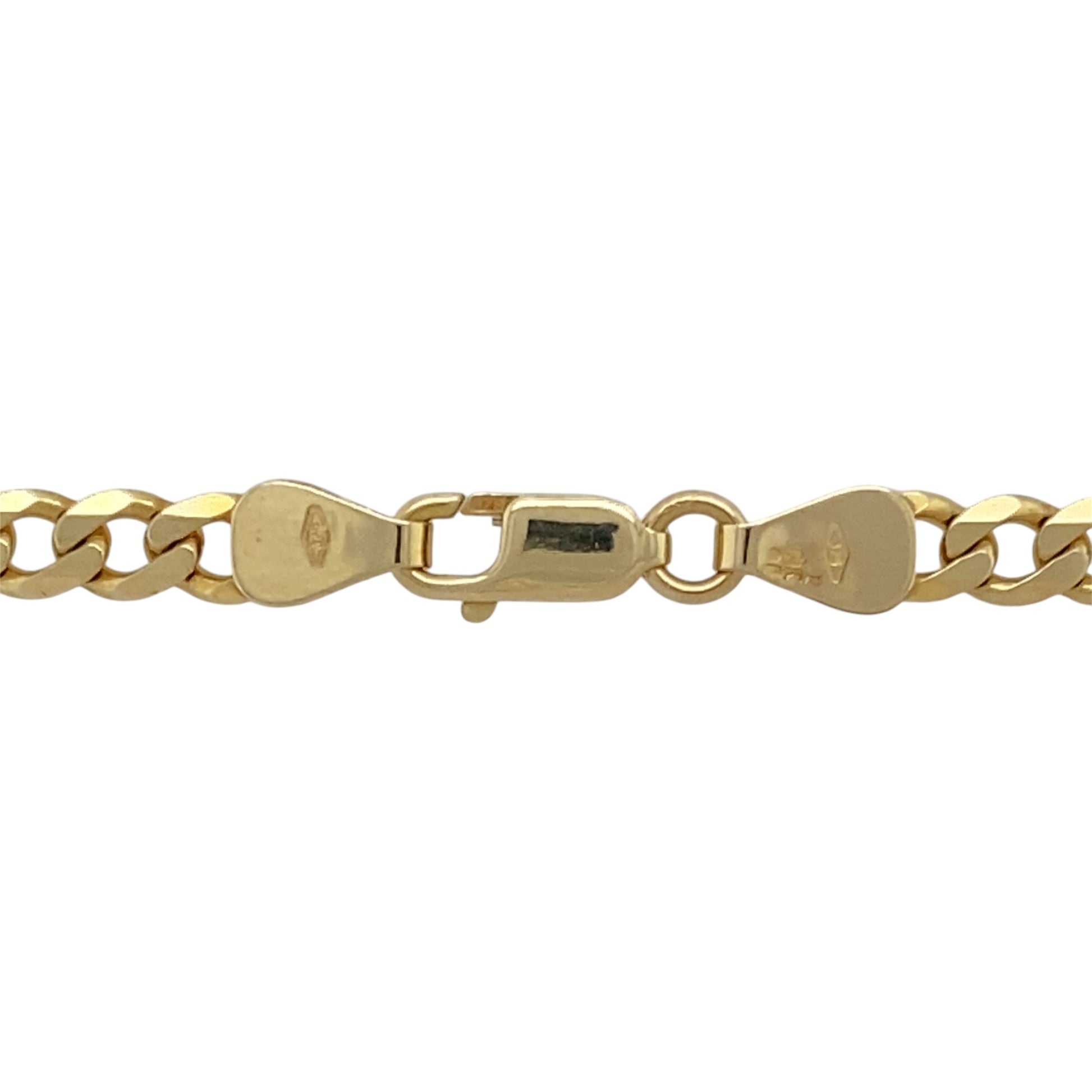 Add a bold and timeless piece to your jewellery collection with this pre-owned 9ct yellow gold 18" curb chain.

Design: A classic curb link design, offering a sleek and sophisticated look that never goes out of style.
Material: Made from 9-carat yellow gold, providing a warm and polished finish for a luxurious feel.
Size & Weight: The chain measures 18 inches in length, has a link width of 5mm, and weighs 15.80 grams, ensuring a sturdy and comfortable fit.
