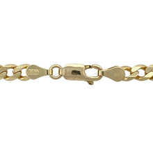 Load image into Gallery viewer, Make a confident statement with this pre-owned 9ct yellow gold Figaro chain, combining classic style with a substantial feel, perfect for everyday wear or elevating your layered look, featuring:

Design: An 18-inch Figaro chain showcasing the signature pattern of alternating short and elongated links for a distinctive and timeless style.
Material: Made from 9-carat yellow gold with a polished finish that enhances the chain’s bold and elegant appearance.

