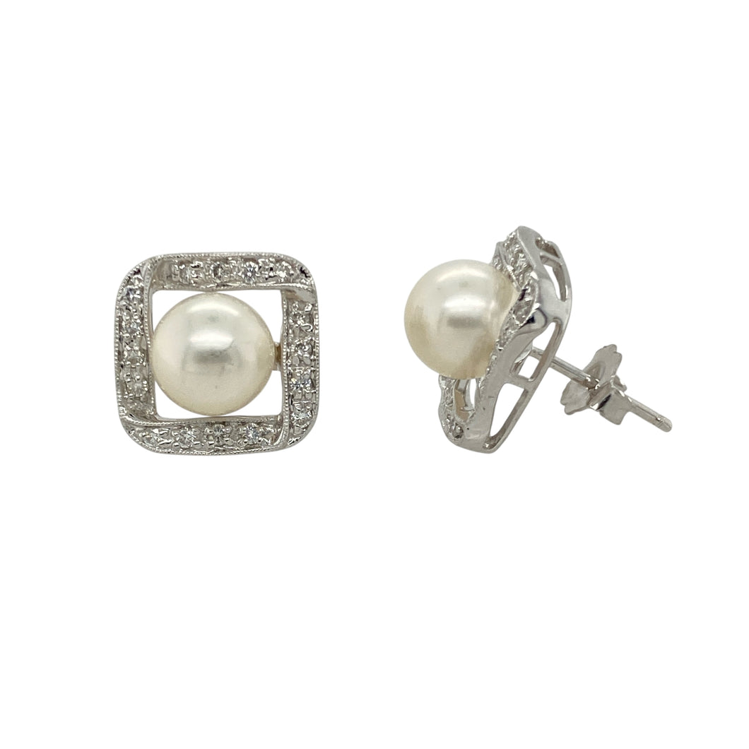 14ct White Gold Diamond & Pearl Set Stud Earrings
