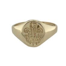 Load image into Gallery viewer, 9ct Gold Three Feather Oval Signet Ring
