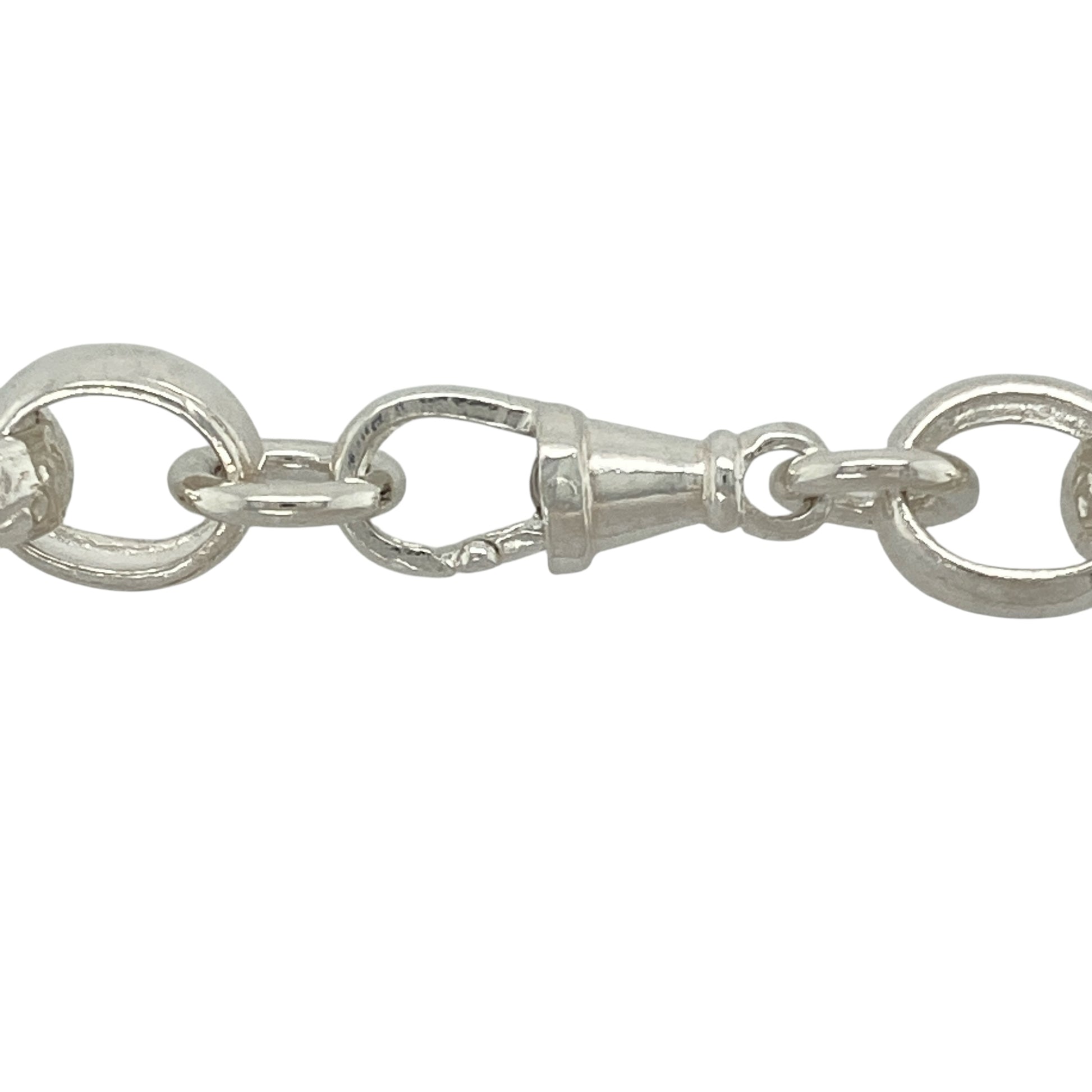 Bring bold detail and timeless texture to your jewellery collection with this new 925 silver 24" patterned engraved oval link belcher chain—a substantial piece with classic style and refined craftsmanship.

Design: Featuring 10mm wide alternating patterned and plain oval belcher links, this chain offers a striking look with a balance of smooth polish and intricate engraving.
