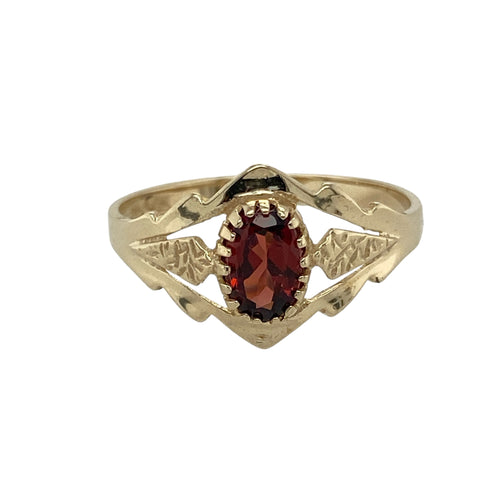 9ct Gold & Garnet Set Ring