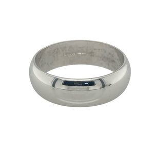 Bring modern elegance and timeless strength to your jewellery collection with this pre-owned 9ct white gold wedding band—designed for lasting style with a clean, contemporary finish.

Design: A bold 7mm wide band with a smooth, polished surface offers a sleek and sophisticated look.
Material: Made from 9-carat white gold, the cool tone and high-shine finish give the ring a refined and versatile appearance.
