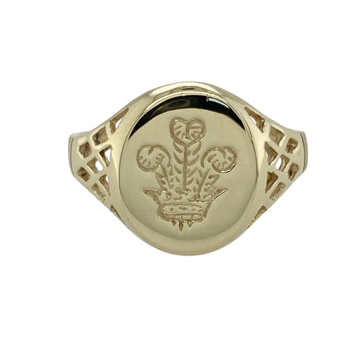 9ct Gold Three Feathers Oval Signet Ring