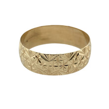 Load image into Gallery viewer, 9ct Gold 7mm Patterned Band Ring
