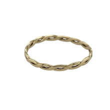 Load image into Gallery viewer, Bring delicate texture and timeless style to your collection with this pre-owned 9ct yellow gold weave plaited band ring—perfect for subtle everyday elegance or stacking with other favourites.

Design: The ring features a 2mm wide band with an intricate plaited weave pattern, adding depth and interest to a slim profile.
Material: Made from 9-carat yellow gold, the polished finish enhances the warm tone and highlights the fine detailing of the weave.

