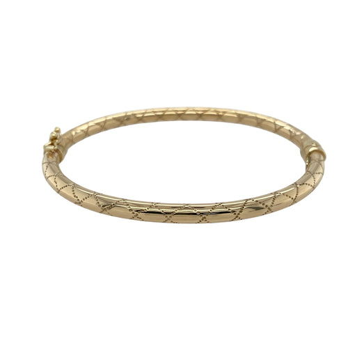 9ct Gold Criss Cross Patterned Hinged Bangle
