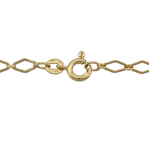 Bring distinctive detail and golden elegance to your collection with this pre-owned 9ct yellow gold curb style chain—a refined design perfect for everyday wear or pairing with a pendant.

Design: The 20" chain features 4mm diamond-shaped links connected by small circular links, creating a unique take on the classic curb style.
Material: Made from 9-carat yellow gold, the polished finish enhances the link design and adds timeless appeal.
