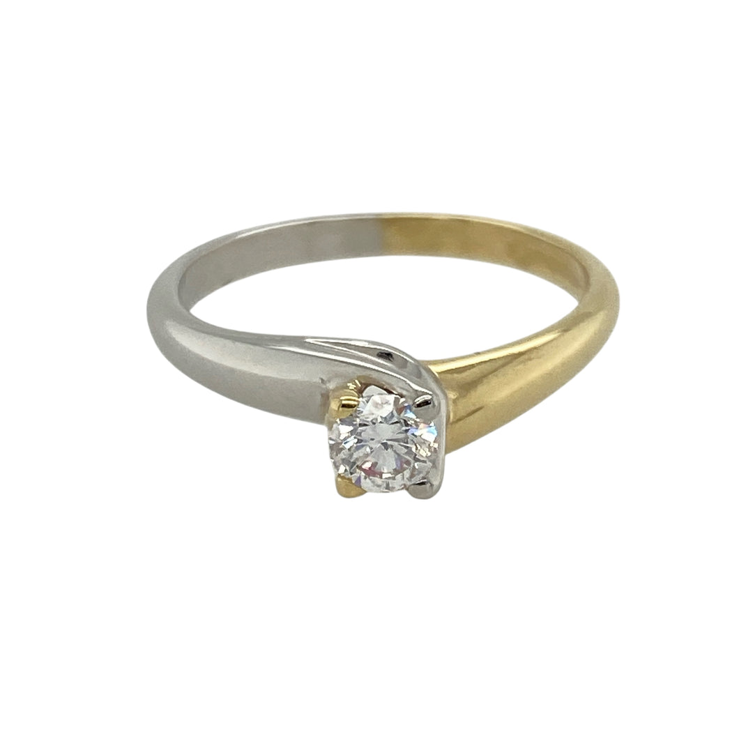 18ct Gold & Diamond Set Solitaire Twist Ring