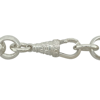 Make a bold impression with this new 925 solid silver belcher chain, designed with alternating plain and patterned round links for striking detail and heavyweight style.

Design: The chain features oversized round belcher links, each measuring 13mm in width, with an alternating plain and patterned finish for added texture and character.
Material: Made from solid 925 sterling silver, the polished surface ensures durability while enhancing the bold design.