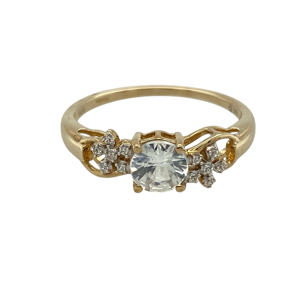 9ct Gold & Cubic Zirconia Set Flower Detail Ring