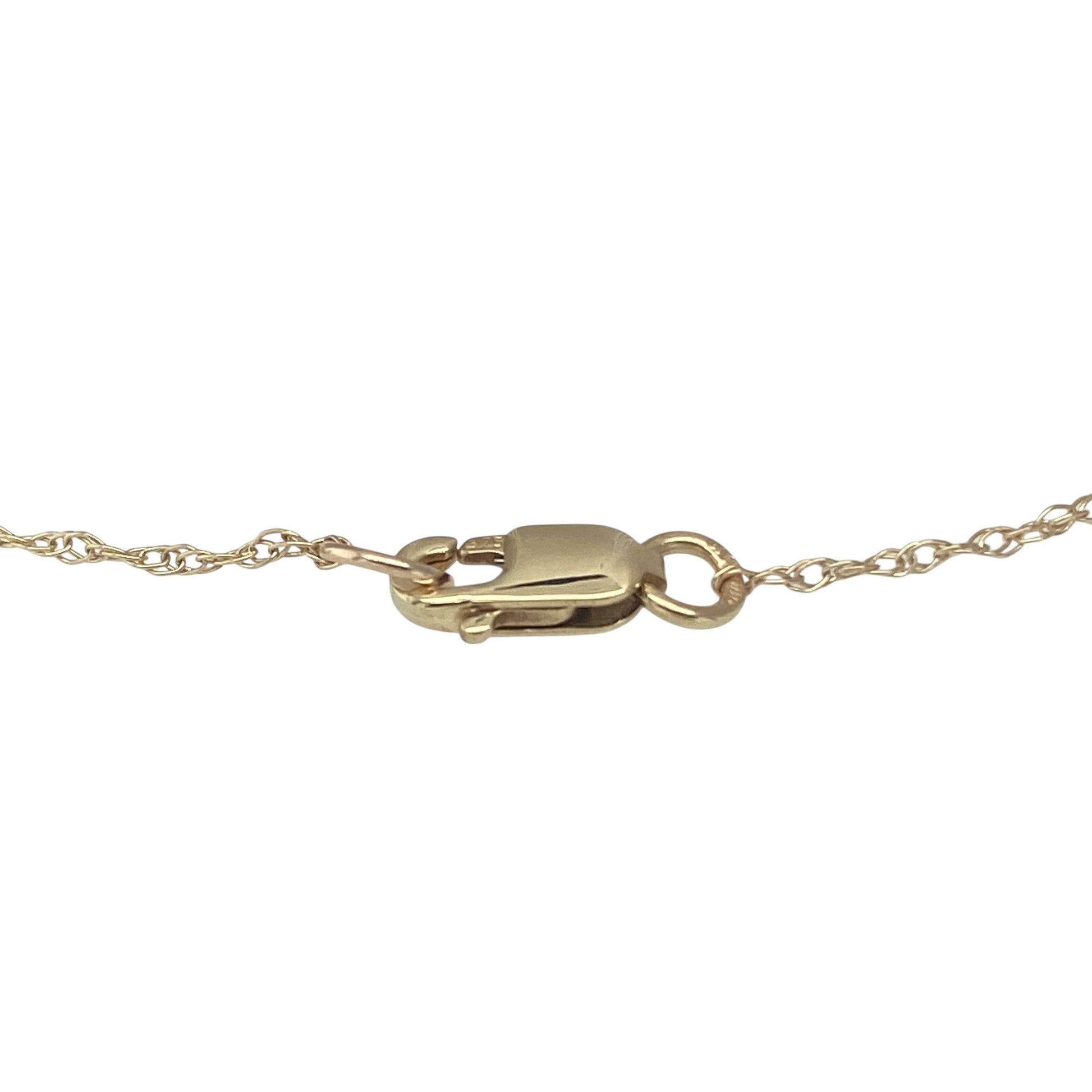 Bring timeless elegance and refined beauty to your collection with this pre-owned 9ct yellow gold and pearl bracelet, a graceful piece perfect for both everyday wear and special occasions.

Design: The bracelet measures 7.5" in length and is adorned with lustrous 7mm pearls, evenly spaced along the chain for a classic and feminine look.
Material: Made from 9-carat yellow gold, the polished links complement the smooth sheen of the pearls with a warm and refined glow.