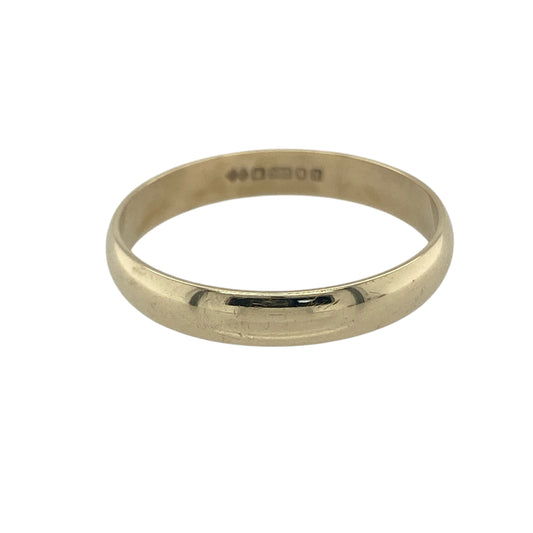 Bring timeless simplicity and classic elegance to your collection with this pre-owned 9ct yellow gold wedding band ring—a meaningful design symbolising unity and commitment.

Design: The ring features a traditional 4mm wide band with a smooth polished finish, creating an understated and versatile style.
Material: Made from 9-carat yellow gold, the polished surface enhances the warm golden tone and enduring appeal.