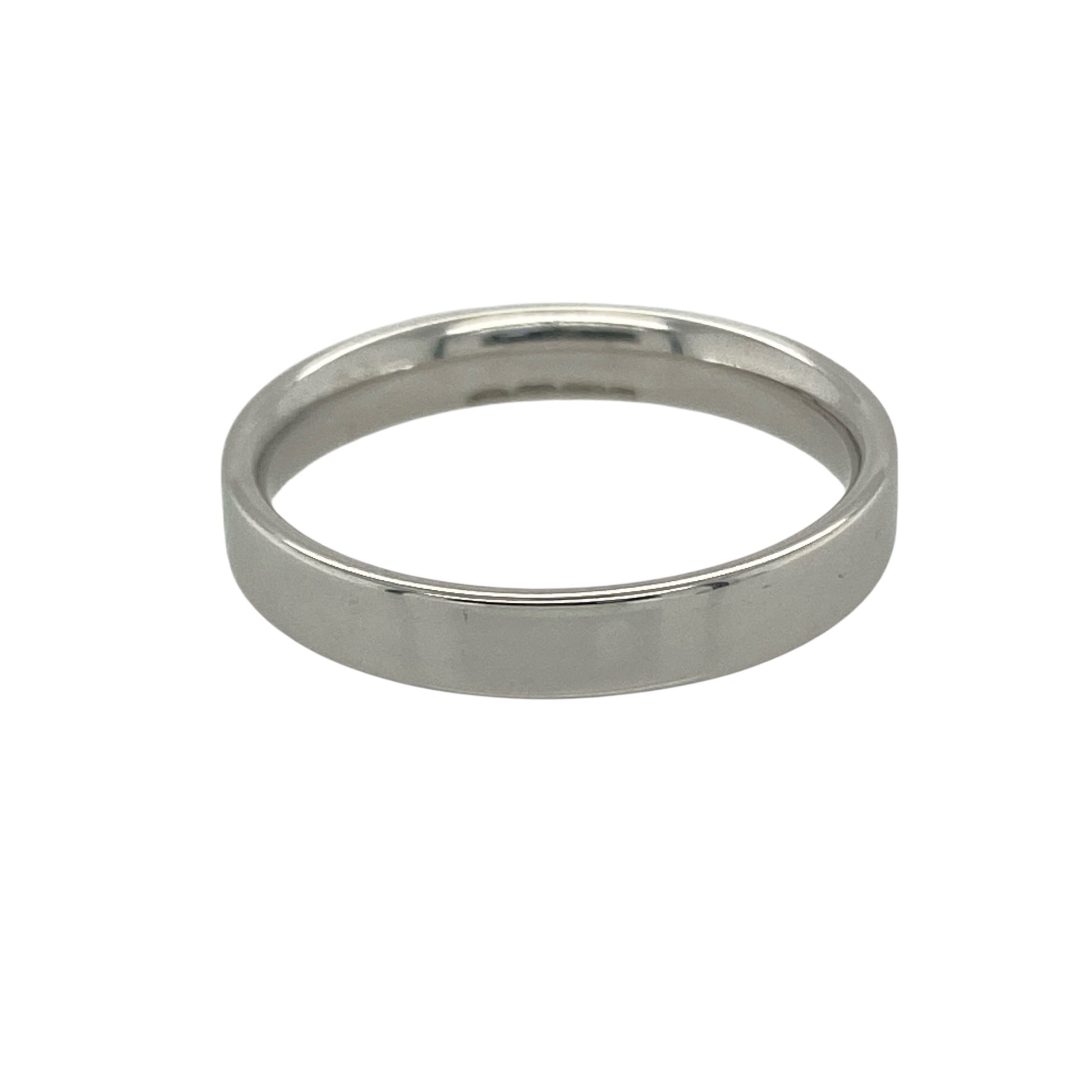 Bring modern simplicity and timeless elegance to your collection with this pre-owned 9ct white gold flat wedding band ring—a meaningful design symbolising love and commitment.

Design: The ring features a 3mm wide flat band with a smooth polished finish, creating a sleek and contemporary look.
Material: Made from 9-carat white gold, the polished surface enhances the cool, refined tone of the metal.