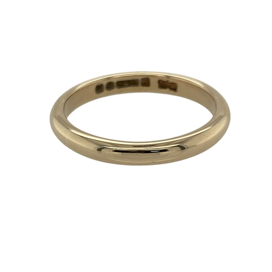 Bring classic elegance and enduring style to your collection with this pre-owned 9ct yellow gold 3mm wedding band ring—a timeless piece symbolising love, unity, and commitment.

Design: The ring features a traditional 3mm plain band with a smooth polished finish, offering a simple yet sophisticated look that never dates.
Material: Made from 9-carat yellow gold, the rich tone and lustrous shine give the piece a warm and refined appearance.