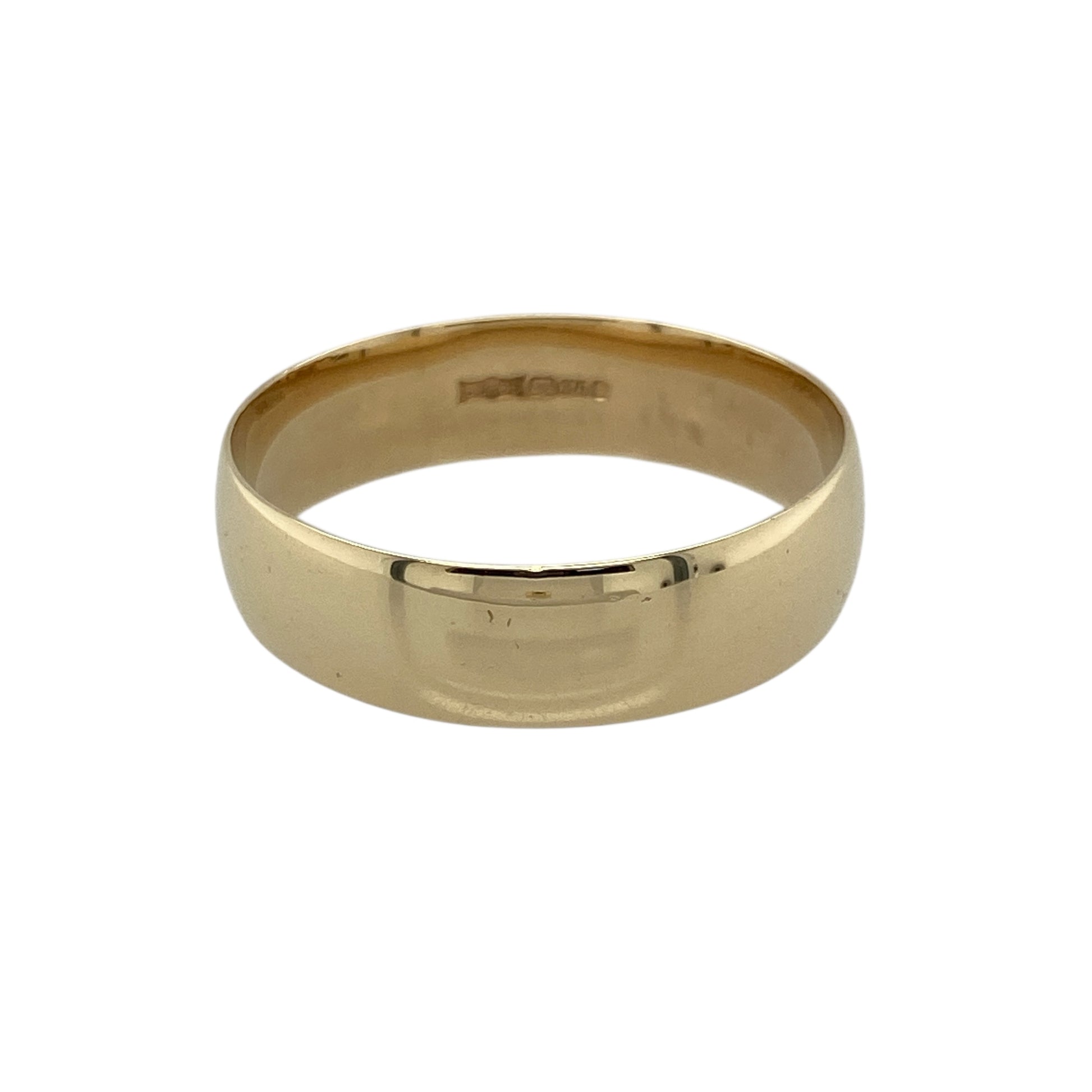 Bring classic elegance and lasting style to your collection with this pre-owned 9ct yellow gold 6mm wedding band ring—a timeless symbol of love and commitment.

Design: The ring features a smooth 6mm plain band with a high-polished finish, creating a sleek and traditional look that suits any occasion.
Material: Made from 9-carat yellow gold, the warm golden hue and lustrous shine give the ring a refined and enduring appeal.