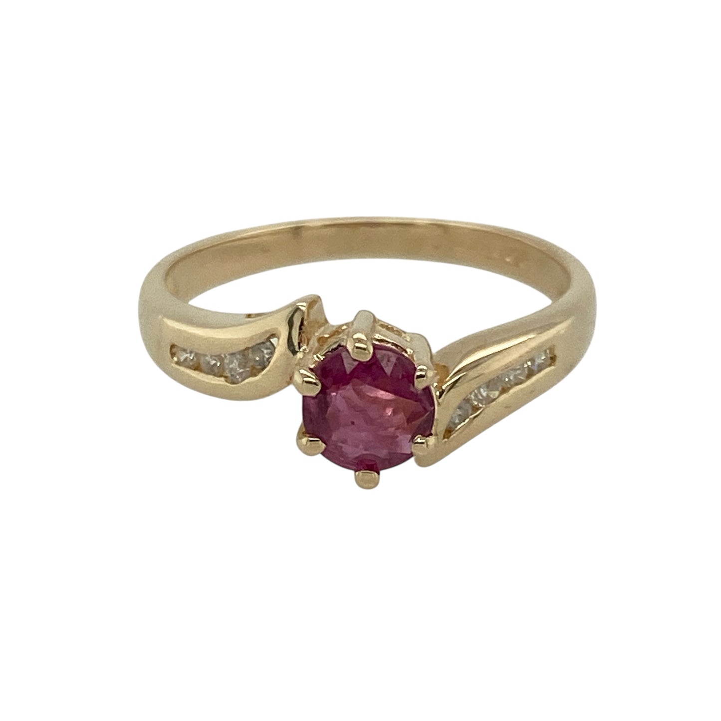 9ct Gold Diamond & Ruby Set Twist Ring