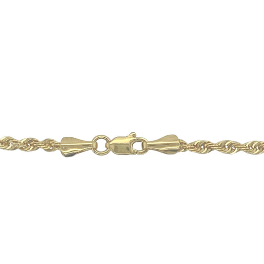 Add timeless texture and golden shine to your collection with this pre-owned 9ct yellow gold rope chain, featuring a classic design that’s perfect for both everyday wear and special occasions.

Design: The chain showcases a traditional rope-style link pattern measuring 3mm wide, creating a beautifully twisted effect that catches the light from every angle.
Material: Made from 9-carat yellow gold, the polished finish enhances the chain’s rich tone and luxurious brilliance.