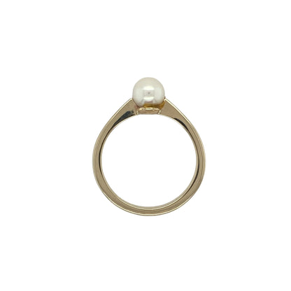 9ct Gold Pearl Solitaire Style Ring
