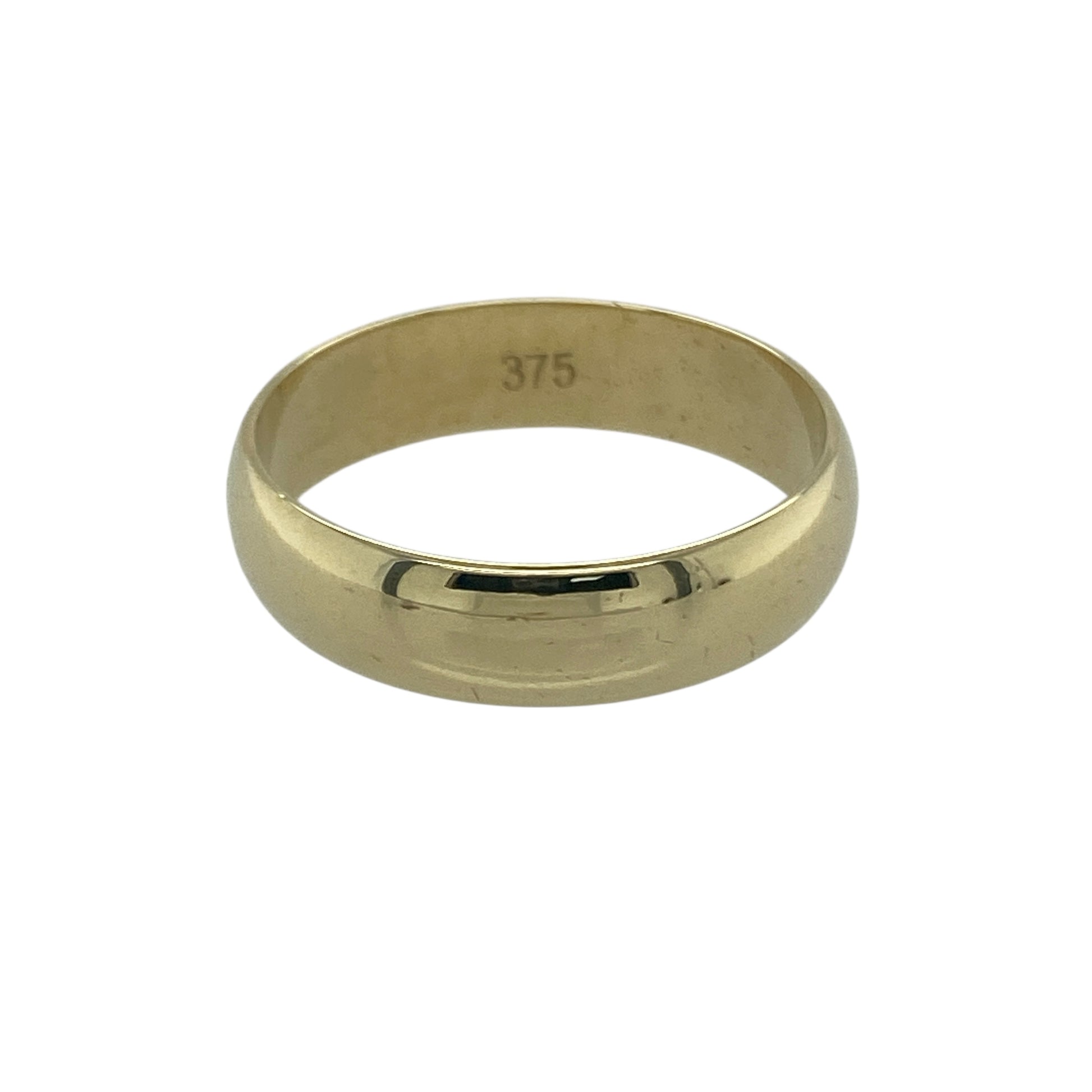 Bring timeless elegance and classic style to your collection with this pre-owned 9ct yellow gold 5mm wedding band—an enduring piece designed for everyday wear.

Design: Featuring a traditional 5mm band, the ring offers a smooth, bold profile with a clean and refined finish.
Material: Made in 9-carat yellow gold, the polished surface provides a warm and timeless appearance.
Ring Detail: Its classic design makes it ideal as a wedding band, statement band, or essential everyday piece.