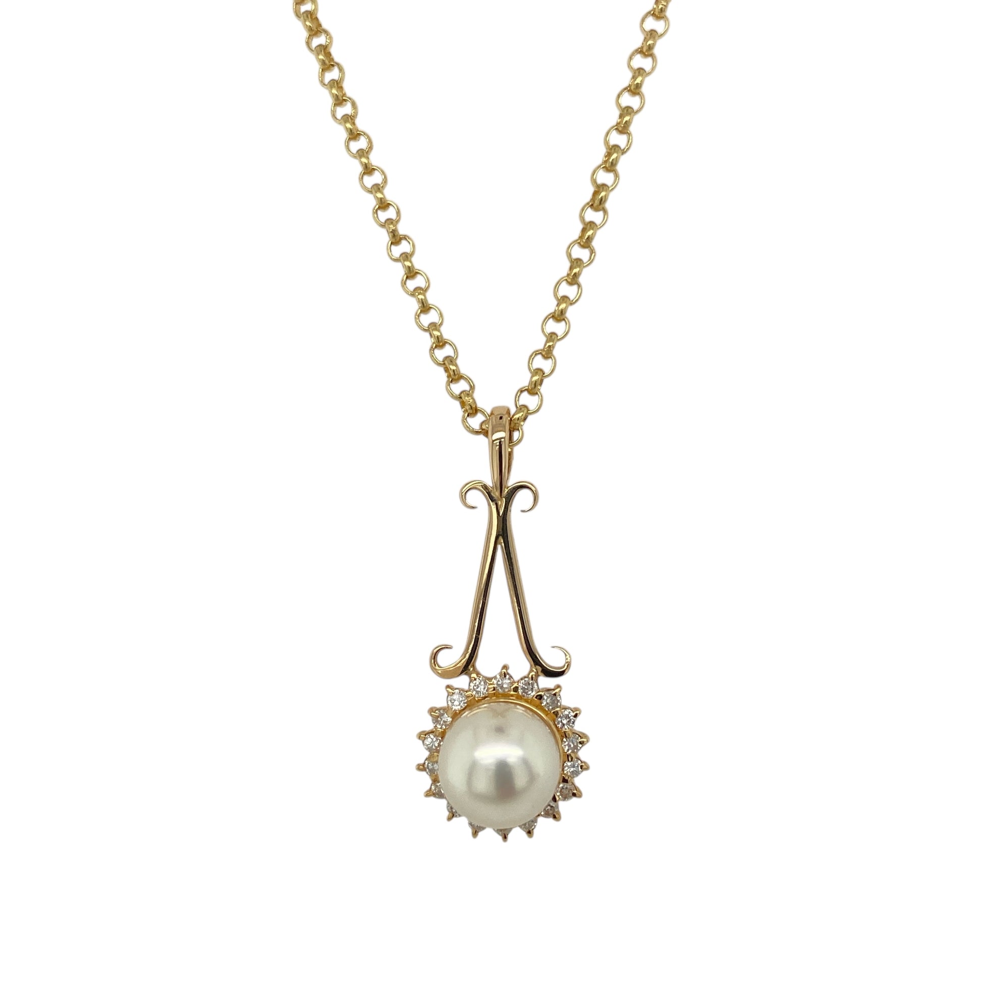 18ct Gold Diamond & Pearl Set 18" Necklace
