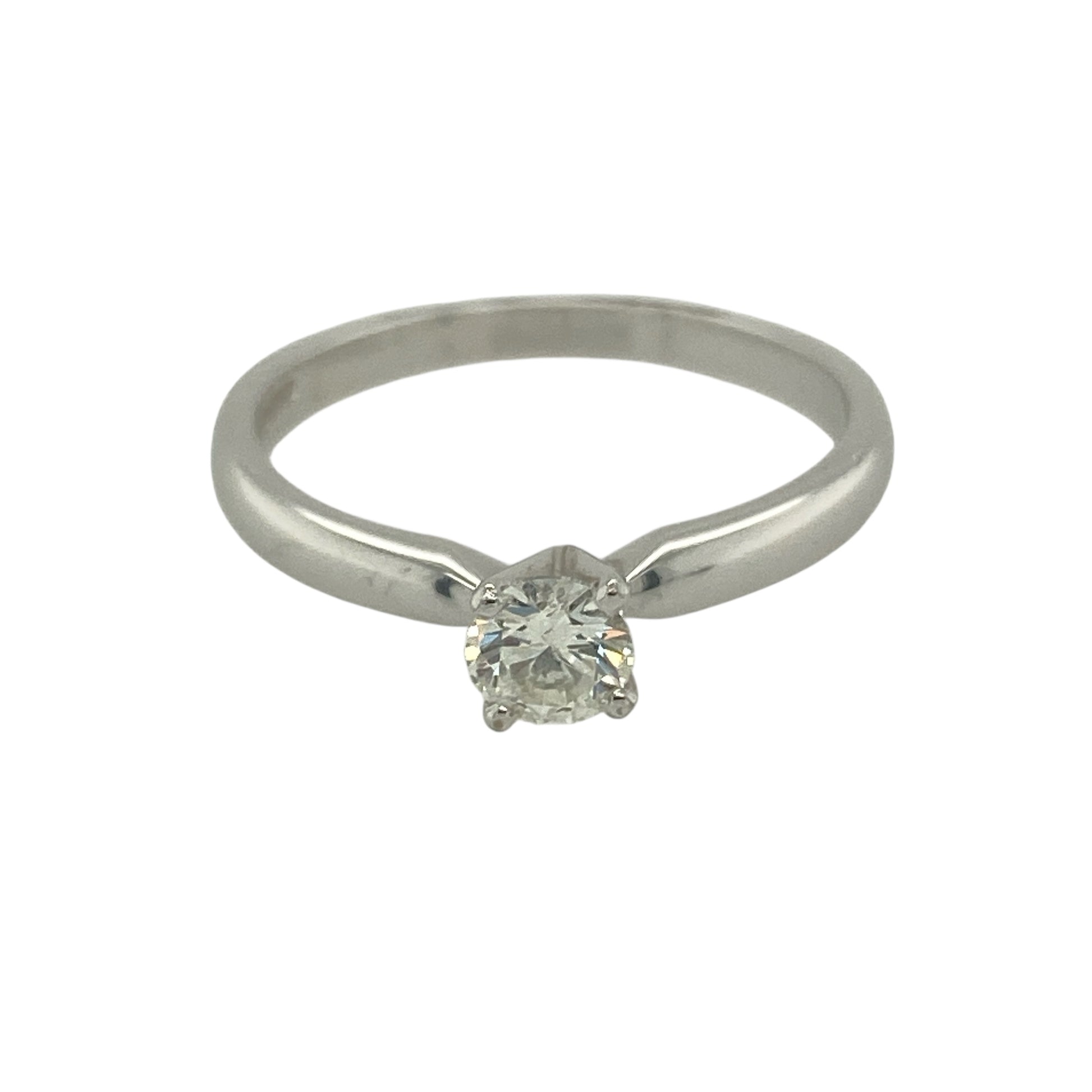 New 18ct White Gold & Diamond Set Solitaire Ring