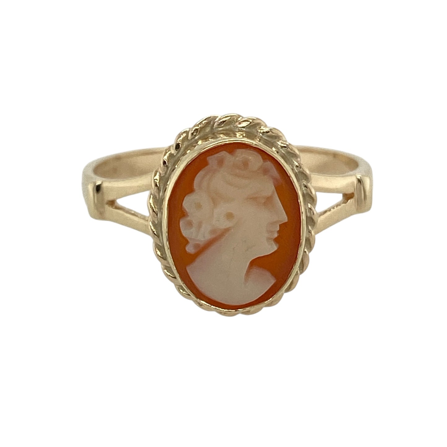 9ct Gold & Cameo Set Ring