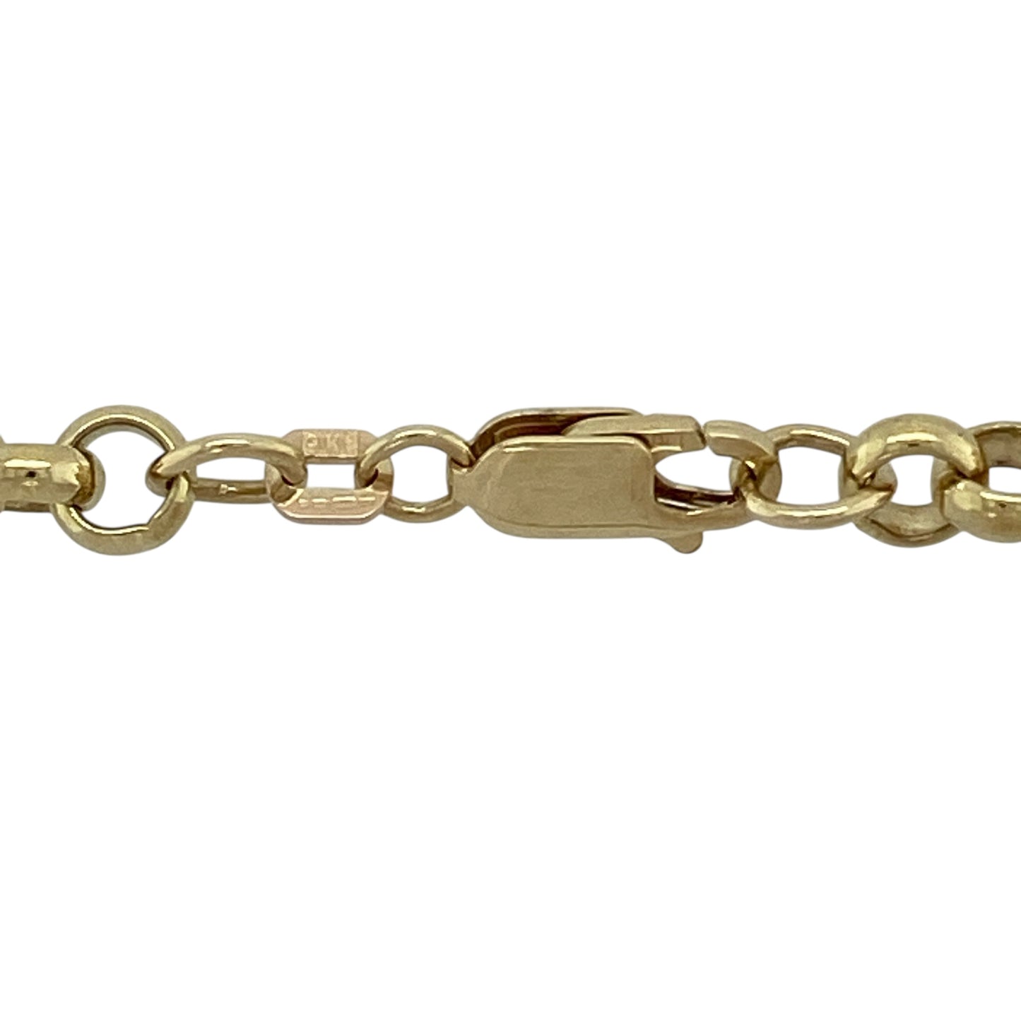 Bring bold style and classic craftsmanship to your jewellery collection with this pre-owned 9ct solid yellow gold belcher chain, a substantial piece designed for confident everyday wear or statement styling.

Design: The chain features traditional round belcher links, evenly spaced to create a clean and balanced appearance. With an approximate link width of 5mm, it offers a strong and eye-catching presence around the neckline.