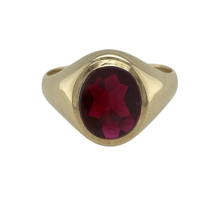 9ct Gold & Red Stone Set Oval Signet Ring