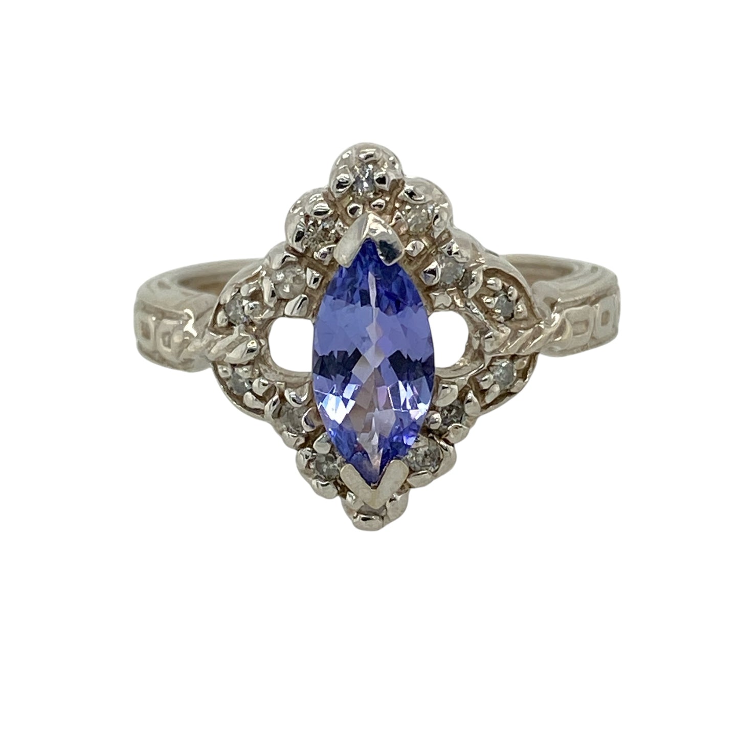 14ct White Gold Diamond & Tanzanite Set Ring