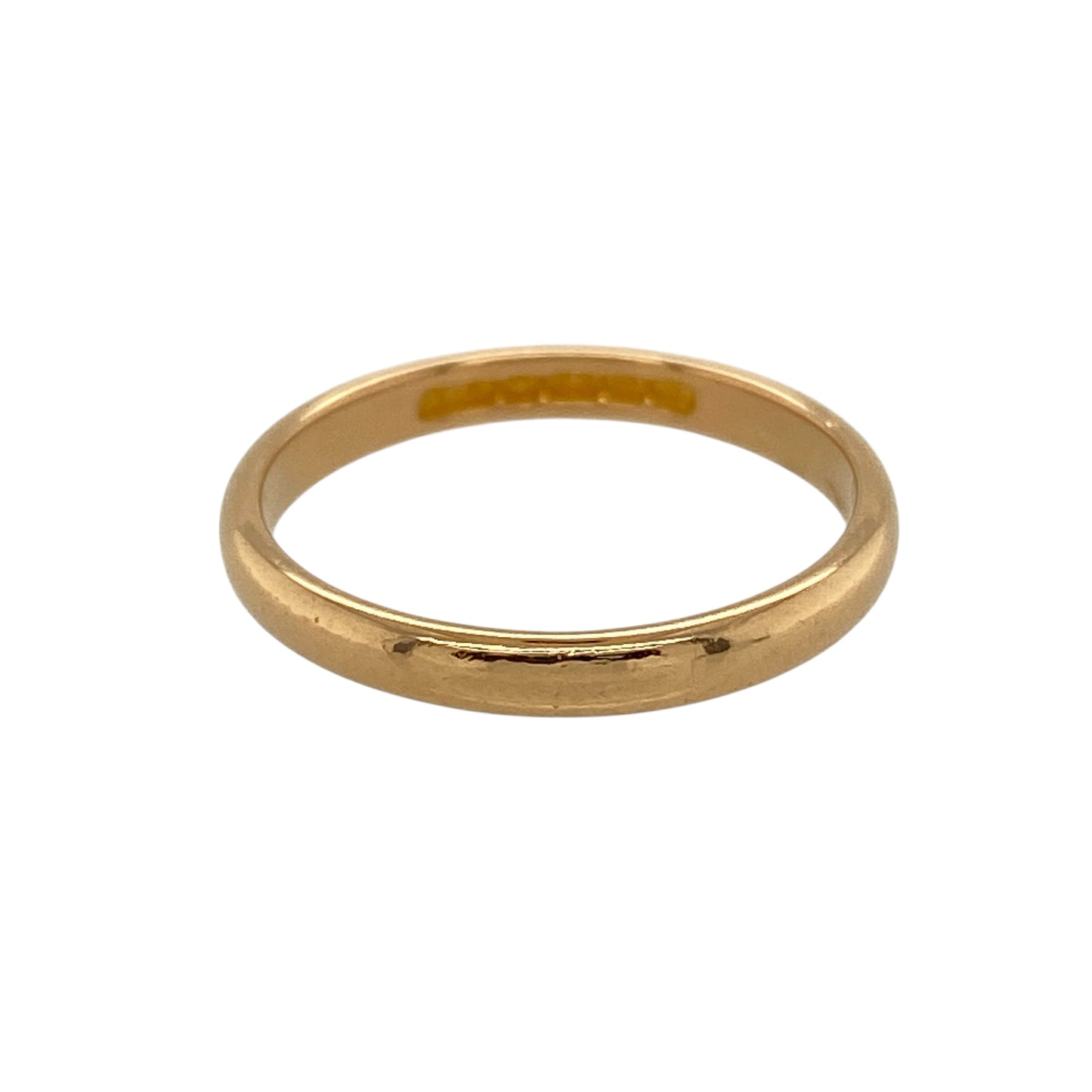 Bring timeless simplicity and classic elegance to your jewellery collection with this pre-owned 22ct yellow gold wedding band ring.

Design: The ring features a traditional plain band profile with a slim 2mm width, offering a clean and understated look that never goes out of style.
Material: Made from rich 22-carat yellow gold, the high gold content gives the ring a warm, luxurious tone and classic appeal.
