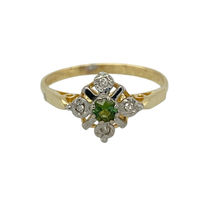 18ct Gold Diamond & Peridot Set Flower Style Ring